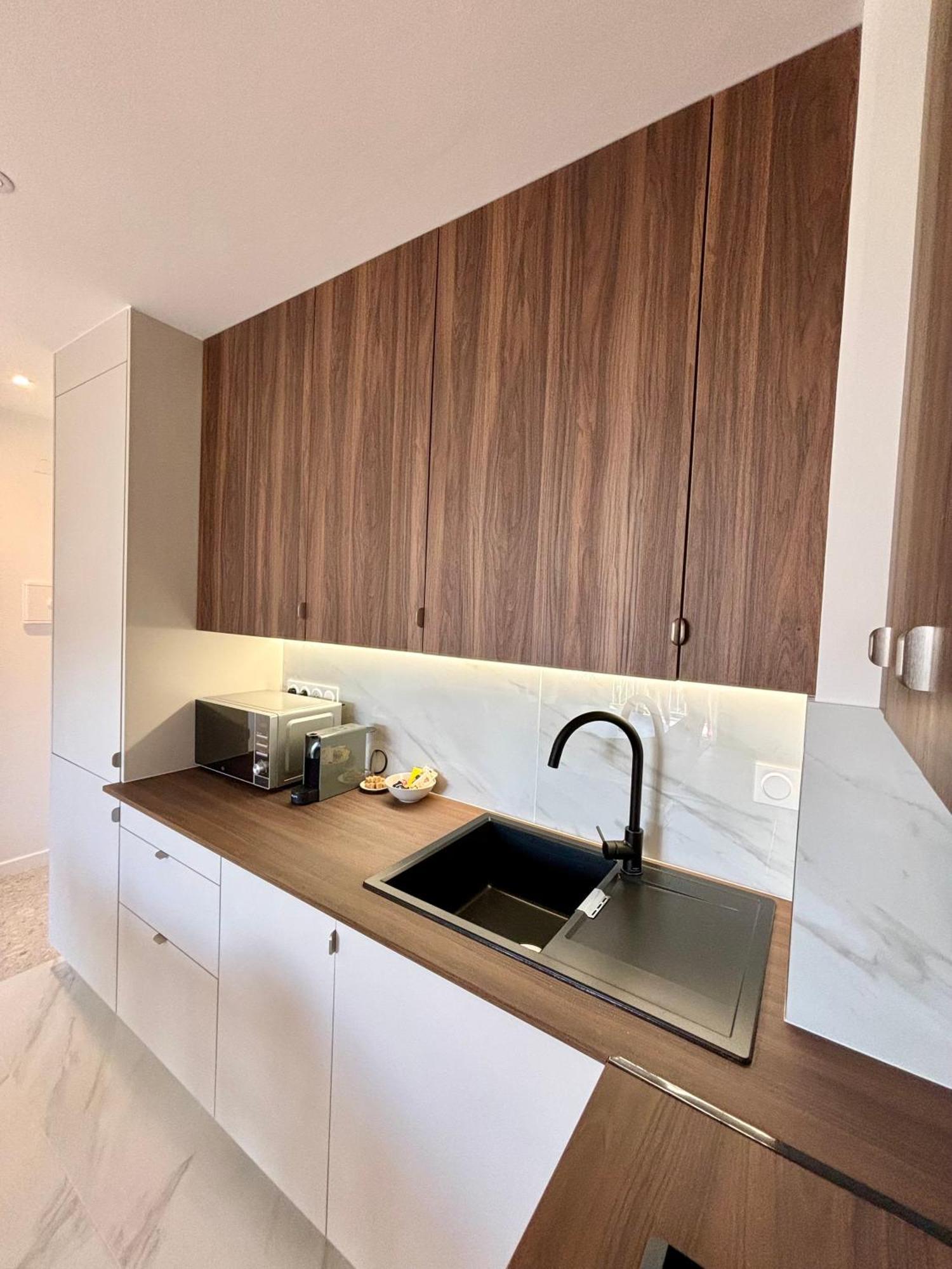 Appartement 5*, Vue Et Acces