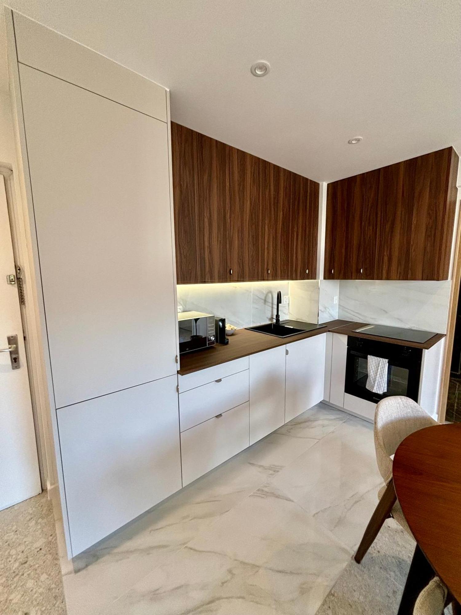 5*, Vue Et Acces Cavalaire-sur-Mer
