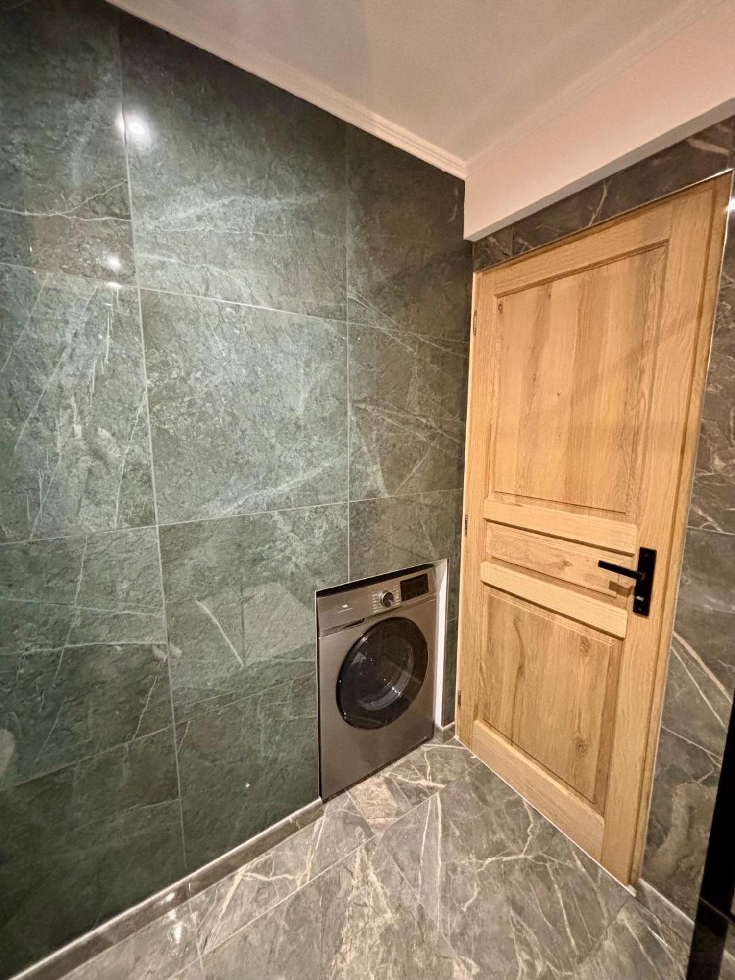 5*, Vue Et Acces Apartment